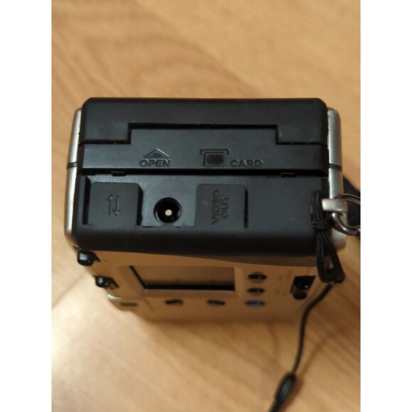 Kodak DC215 Zoom 1.0MP Digital Camera Millennium 2000 Edition Works - Picture 12 of 12